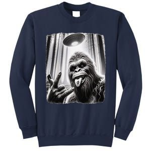 Sasquatch Selfie Big Foot Rock On Ufo Alien Funny 0hjxk2 Sweatshirt