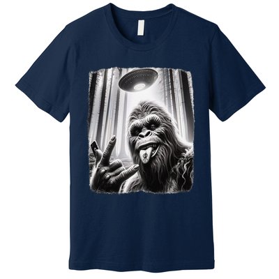 Sasquatch Selfie Big Foot Rock On Ufo Alien Funny 0hjxk2 Premium T-Shirt