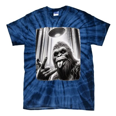 Sasquatch Selfie Big Foot Rock On Ufo Alien Funny 0hjxk2 Tie-Dye T-Shirt