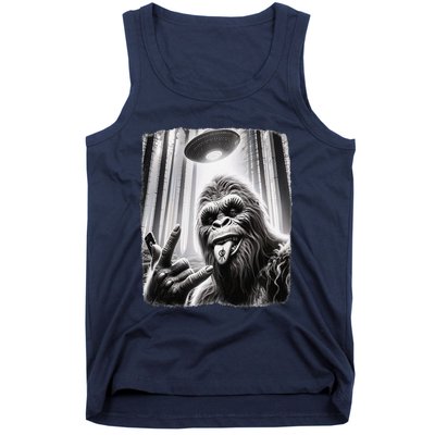 Sasquatch Selfie Big Foot Rock On Ufo Alien Funny 0hjxk2 Tank Top