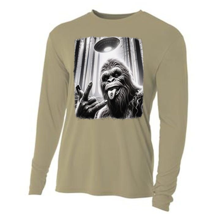 Sasquatch Selfie Big Foot Rock On Ufo Alien Funny 0hjxk2 Cooling Performance Long Sleeve Crew