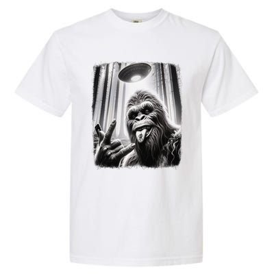 Sasquatch Selfie Big Foot Rock On Ufo Alien Funny 0hjxk2 Garment-Dyed Heavyweight T-Shirt