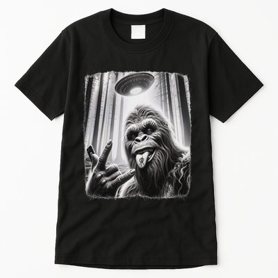 Sasquatch Selfie Big Foot Rock On Ufo Alien Tall T-Shirt