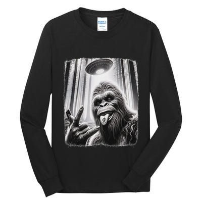 Sasquatch Selfie Big Foot Rock On Ufo Alien Tall Long Sleeve T-Shirt