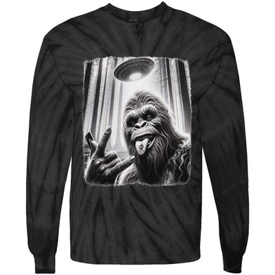 Sasquatch Selfie Big Foot Rock On Ufo Alien Tie-Dye Long Sleeve Shirt