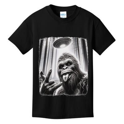 Sasquatch Selfie Big Foot Rock On Ufo Alien Kids T-Shirt