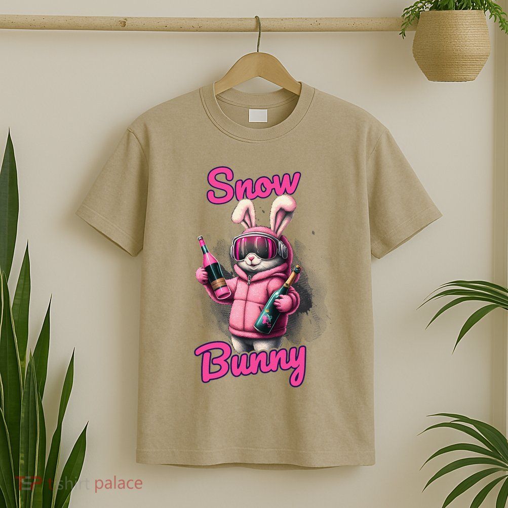 Skiing Snow Bunny Apres-ski Gift T-Shirt