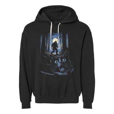 Surprised Scared Cat Selfie With Bigfo Ot Sasquatch Garment-Dyed Fleece Hoodie