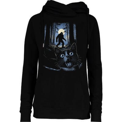 Surprised Scared Cat Selfie With Bigfo Ot Sasquatch Womens Funnel Neck Pullover Hood