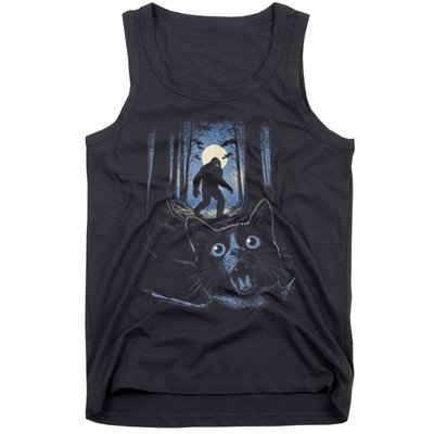 Surprised Scared Cat Selfie With Bigfo Ot Sasquatch Tank Top