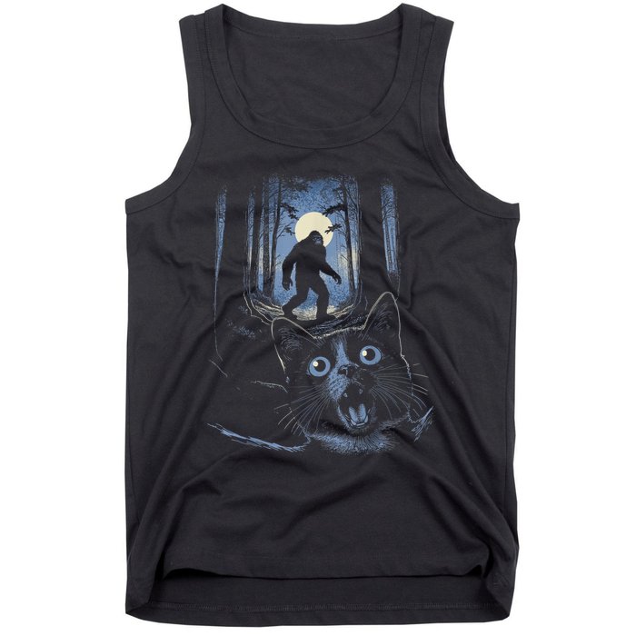 Surprised Scared Cat Selfie With Bigfo Ot Sasquatch Tank Top