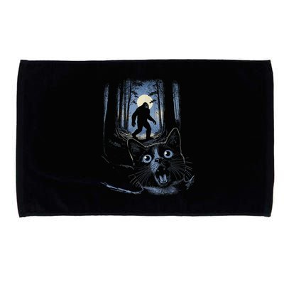 Surprised Scared Cat Selfie With Bigfo Ot Sasquatch Microfiber Hand Towel