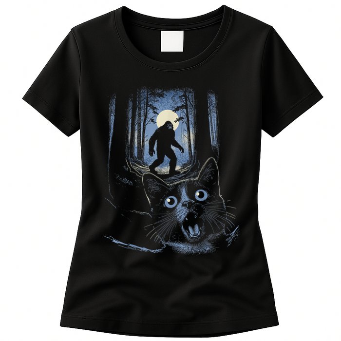 Surprised Scared Cat Selfie With Bigfo Ot Sasquatch Womens T-Shirt