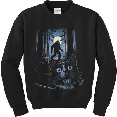 Surprised Scared Cat Selfie With Bigfo Ot Sasquatch Kids Sweatshirt
