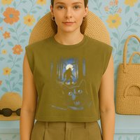Surprised Scared Cat Selfie With Bigfo Ot Sasquatch Garment-Dyed Women's Muscle Tee