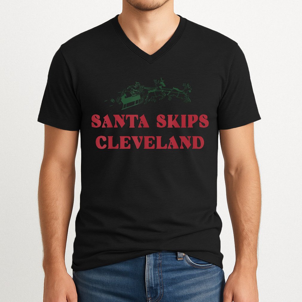 Santa Skips Cleveland Funny Santa Reindeer Xmas Christmas V-Neck T-Shirt