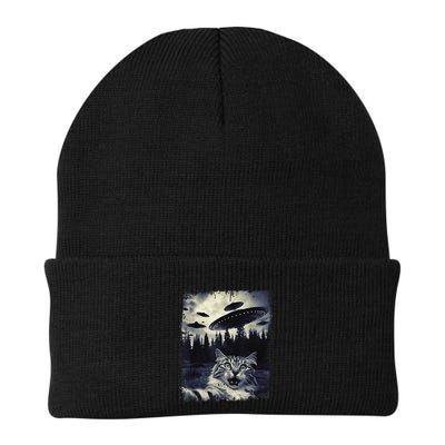 Surprised & Scared Cat Selfie Aliens Ufos Weird Knit Cap Winter Beanie