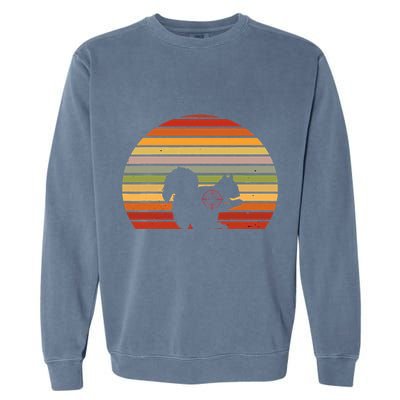 Scope Squirrel Hunter Vintage Retro Target Squirrel Hunting Garment-Dyed Sweatshirt