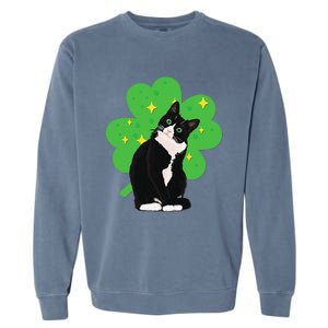 St. Saint Patrick's Day Tuxedo Cat WoCostume Garment-Dyed Sweatshirt