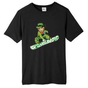 St Saint Patrick's Day Snowboard Leprechaun Snowboarding Great Gift Tall Fusion ChromaSoft Performance T-Shirt