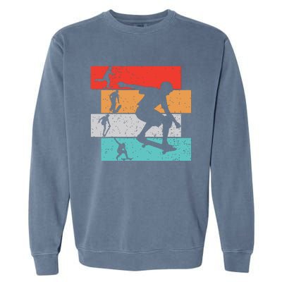 Skater Skateboarder Retro Skateboard Boy Garment-Dyed Sweatshirt