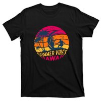 Surfing Summer Vibes Hawaii Surfing Vintage Gift T-Shirt