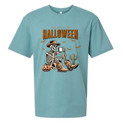 Skeleton Spooky Vibe Summer Funny Just Waiting For Halloween Great Gift Sueded Cloud Jersey T-Shirt