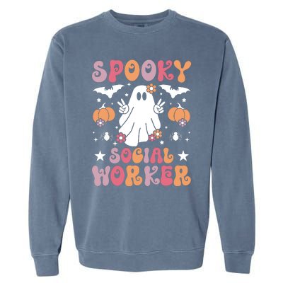 Spooky Social Worker Halloween Best Social Workers Garment-Dyed Sweatshirt