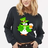 St. Patrack's Day Funny Penguin Drinking Beer Cropped Pullover Crew