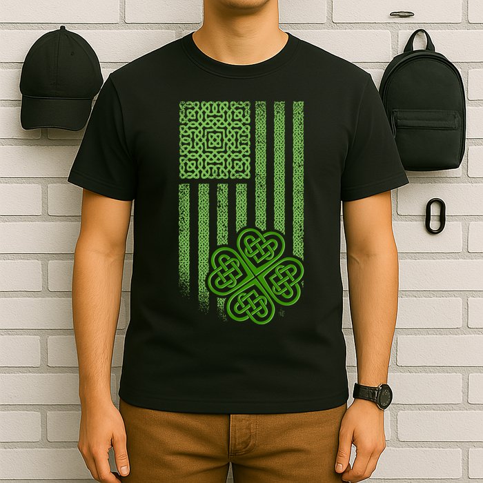St Patrick's Day Celtic Shamrock US American Flag T-Shirt
