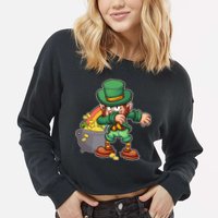St Patricks Day Dabbing Leprechaun Pot Of Gold Cropped Pullover Crew
