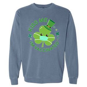 St Patrick's Day Kiss Me I'm Vaccinated Shamrock Garment-Dyed Sweatshirt