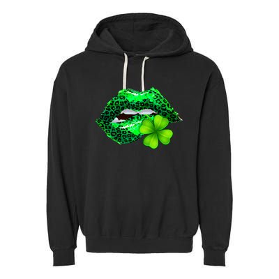 St Patrick's Day Leopard Print Lipstick Shamrock Garment-Dyed Fleece Hoodie