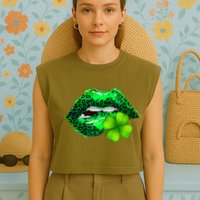 St Patrick's Day Leopard Print Lipstick Shamrock Garment-Dyed Women's Muscle Tee
