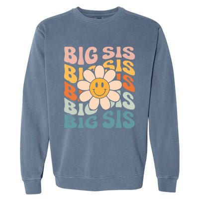 Soon To Be New Big Sister Retro Proud Big Sis Announcement Garment-Dyed Sweatshirt