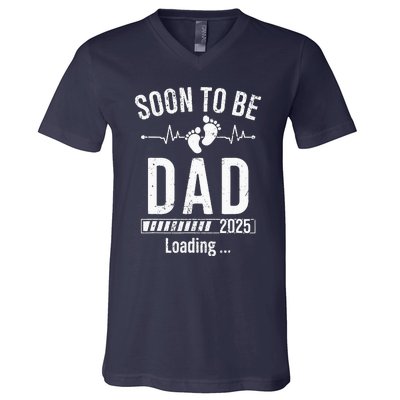 Soon To Be Dad Est 2025 New Dad To Be 2025 First Time Dad V-Neck T-Shirt