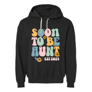 Soon To Be Aunt Est 2024 New Aunt Pregnancy Announcement Garment-Dyed Fleece Hoodie