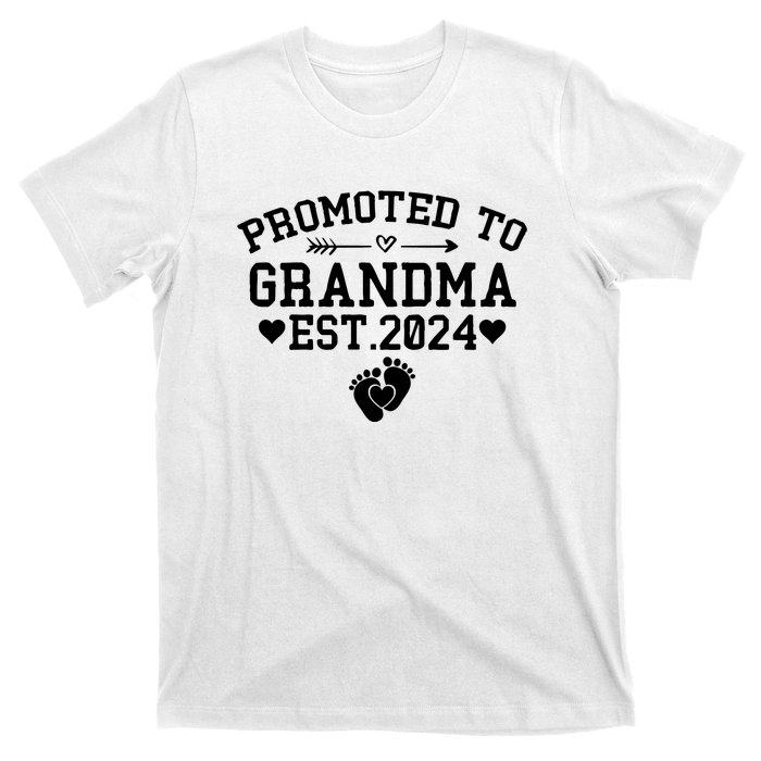 Soon To Be Grandma 2024 Gift Promoted To Grandma Est 2024 T-Shirt