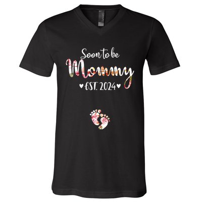 Soon To Be Mommy Est 2024 For Mom Pregnancy Announcement V-Neck T-Shirt