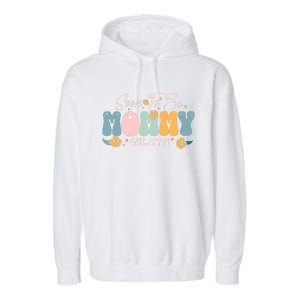 Soon To Be Mommy Est 2024 New Mom Pregnancy Announcement Garment-Dyed Fleece Hoodie