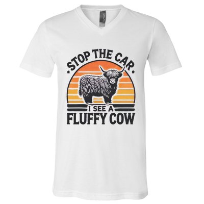 Stop The Car I See Fluffy Cow Retro Highland Cow Lover Funny Gift V-Neck T-Shirt