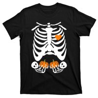 Skeleton Twin Pregnancy Announcement Halloween Pregnant Mom T-Shirt