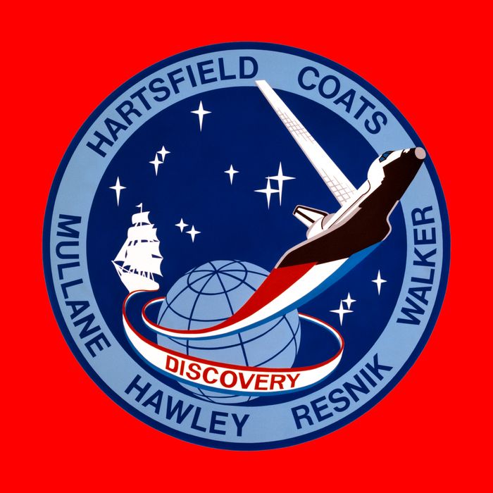 STS-41D Mission Insignia Patch Space Shuttle Challenger T-Shirt
