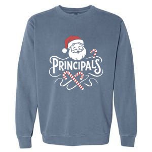 Santa Talks To Principals Merry Christmas Day To Me Lover Garment-Dyed Sweatshirt