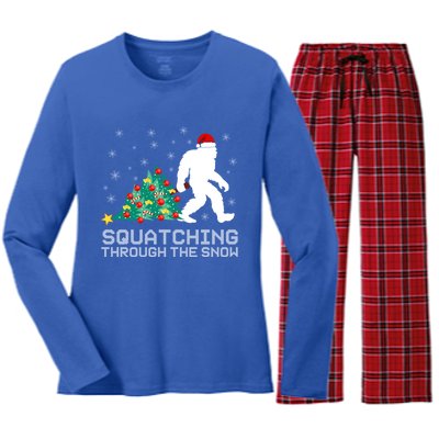 Squatching Through The Snow Bigfoot Christmas Sasquatch Gift Women's Long Sleeve Flannel Pajama Set 