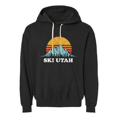 Ski Utah Vintage Retro Vibe Skiing Cool Gift Garment-Dyed Fleece Hoodie