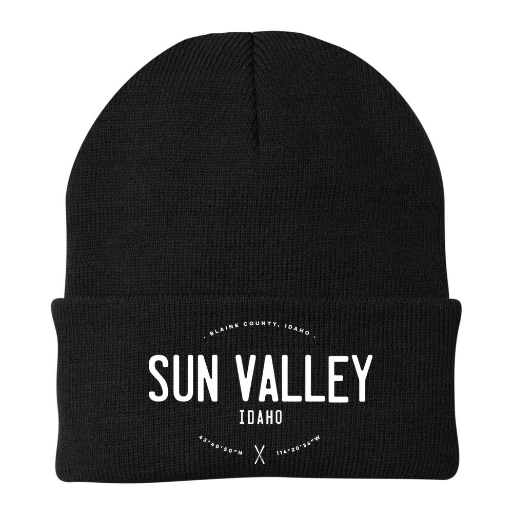 Sun Valley Idaho Graphic Distressed Vintage Ski Gift Beanie