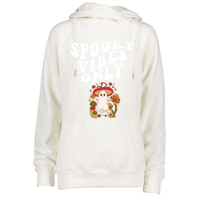 Spooky Vibes Only Cute Hippie Halloween Ghost Flowers Gift Womens Funnel Neck Pullover Hood