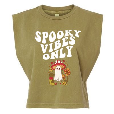 Spooky Vibes Only Cute Hippie Halloween Ghost Flowers Gift Garment-Dyed Women's Muscle Tee