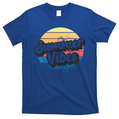 Summer Vibes Retro Distressed Fun Vacay Beach Lake Quote Gift T-Shirt